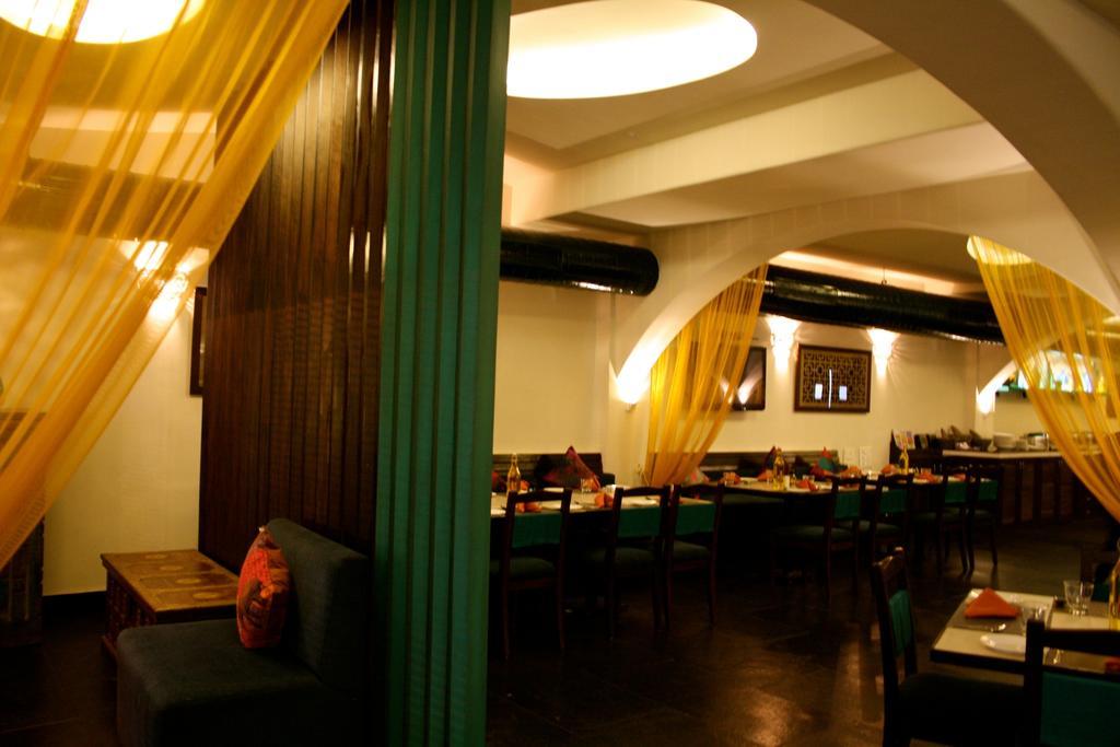 The Purple Leaf Hotels Hyderabad Exterior foto